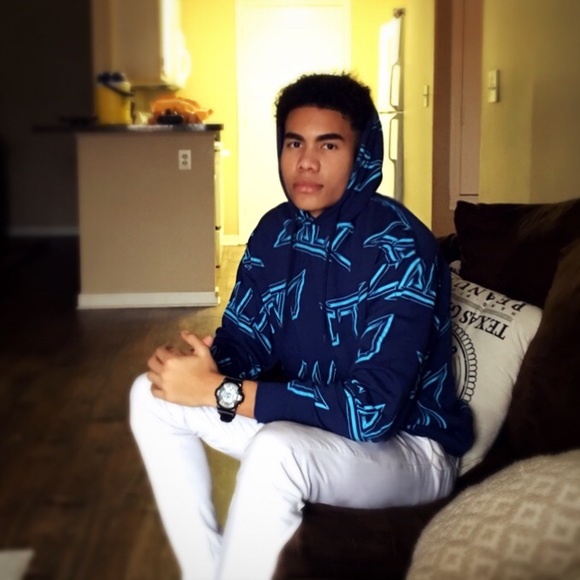 Meet your Posher, Daniel - Picture 1 of 1